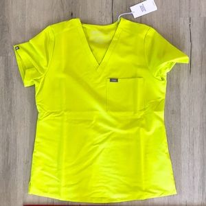 Small Catarina scrub top in Citrine